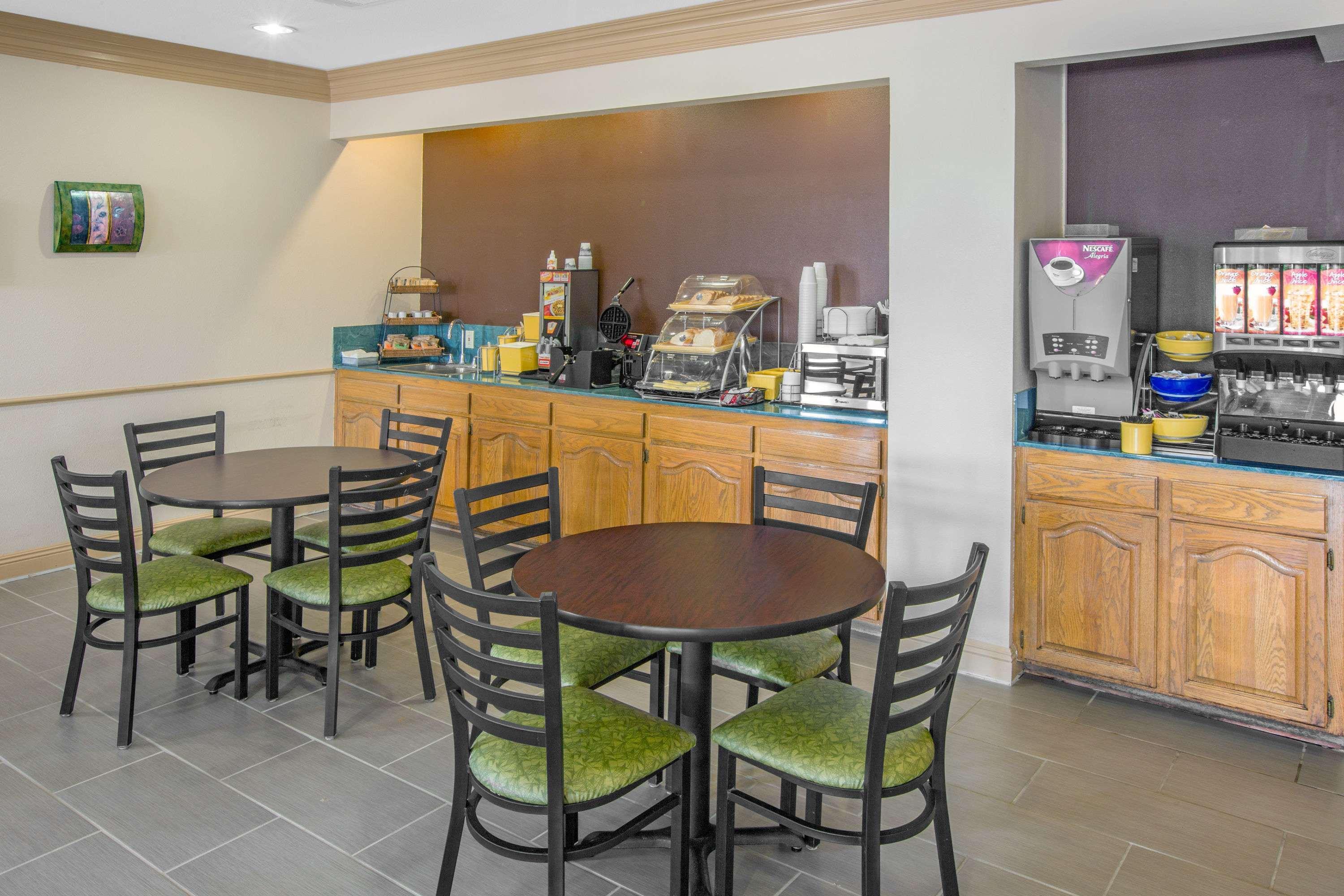 Days Inn By Wyndham Denham Springs-Baton Rouge East Kültér fotó